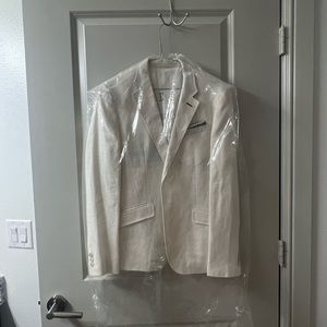 Men beige one button suit jacket , brand new .